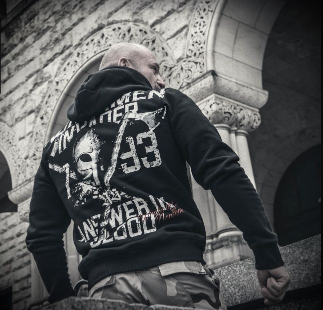 West_City-Dobermans_Aggressive_Худі_Чорне_Northmen
