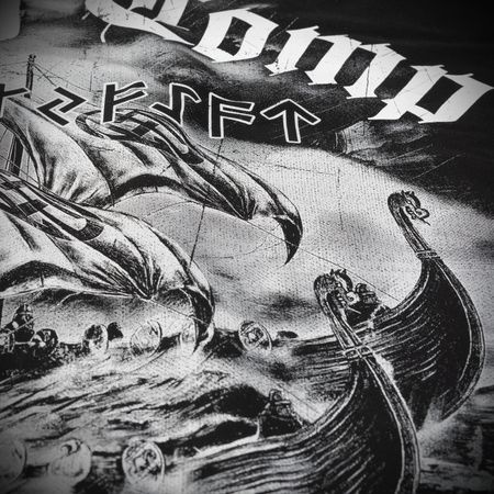 West_City-Dobermans_Aggressive_Худі_Чорне_Viking_Comp