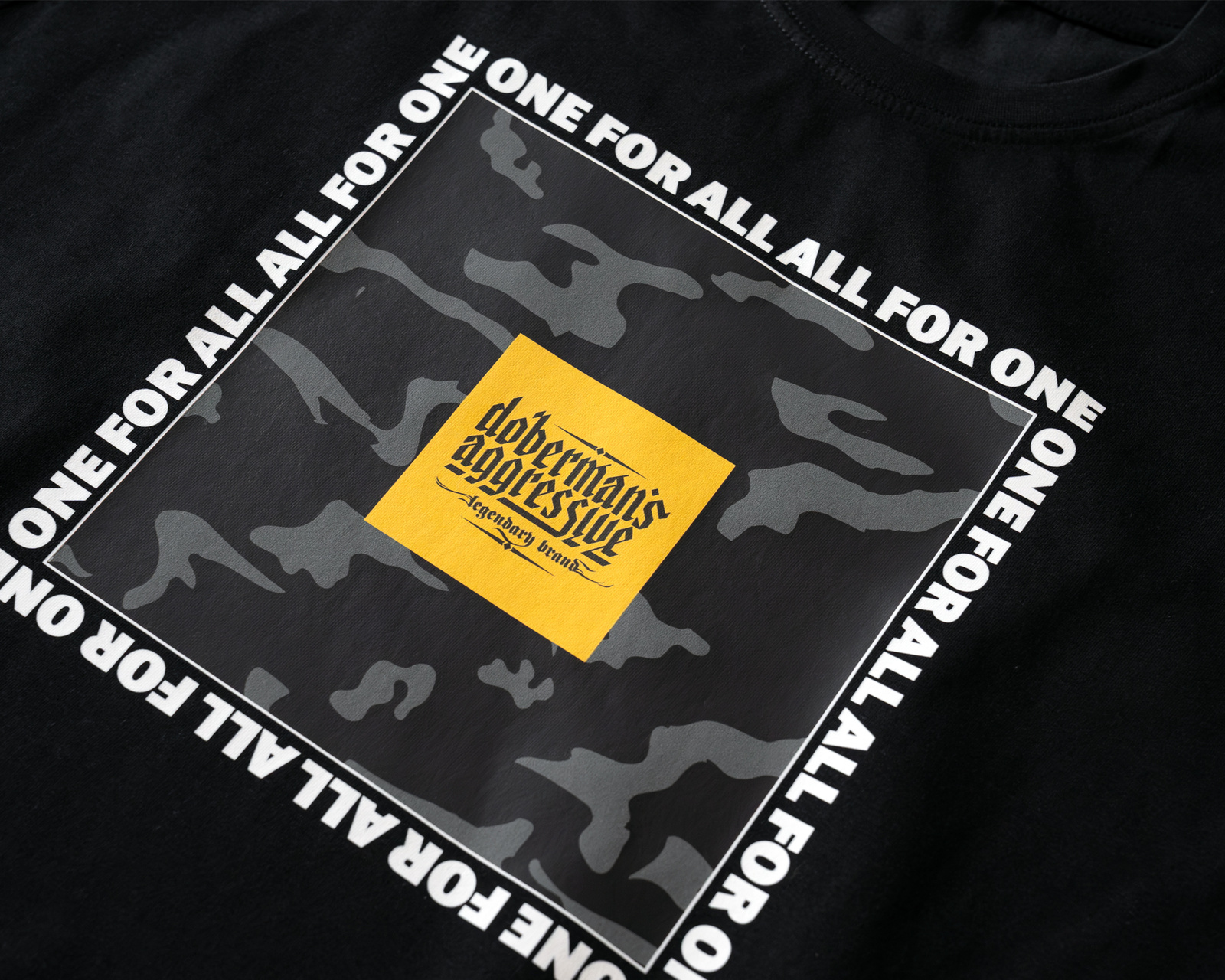 West_City_Dobermans_Aggressive_Футболка_Square_Camo