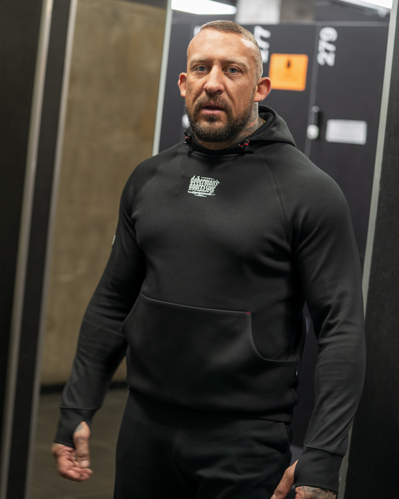West_City_Dobermans_Aggressive_Худі_Active_Runner